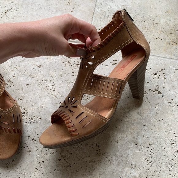 Pikolinos Leather Cut out Heeled Sandal - Picture 14 of 16